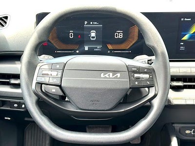 2025 Kia K4 LXS FWD