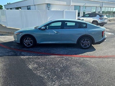 2025 Kia K4 LXS FWD