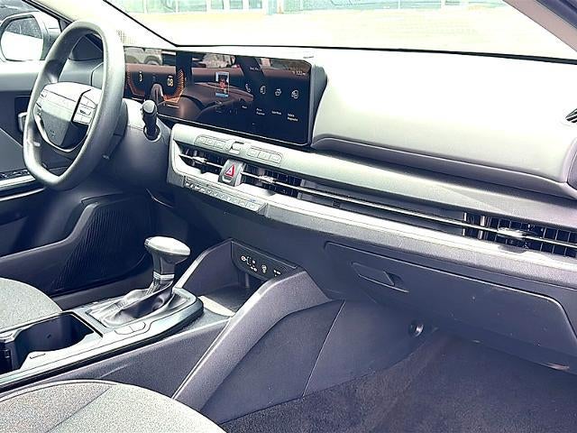 2025 Kia K4 LXS FWD