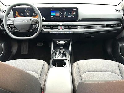 2025 Kia K4 LXS FWD