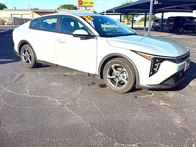 2025 Kia K4 LXS FWD