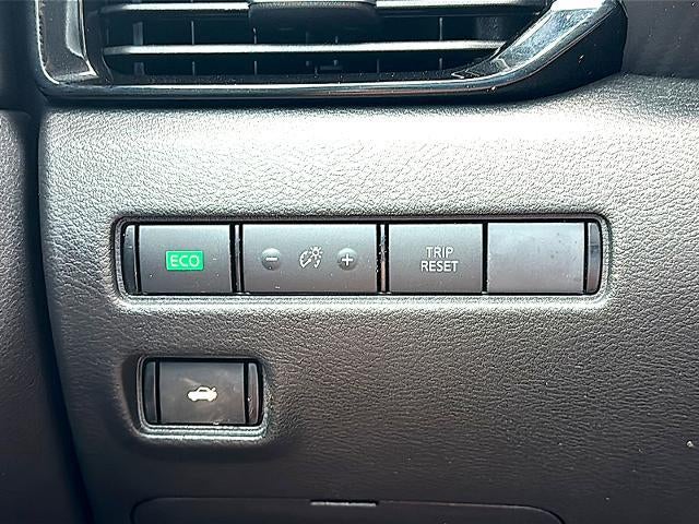 2024 Nissan Sentra SV CVT