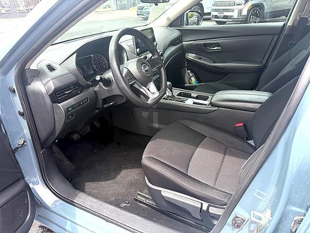 2024 Nissan Sentra SV CVT