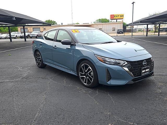 2025 Nissan Sentra SR CVT