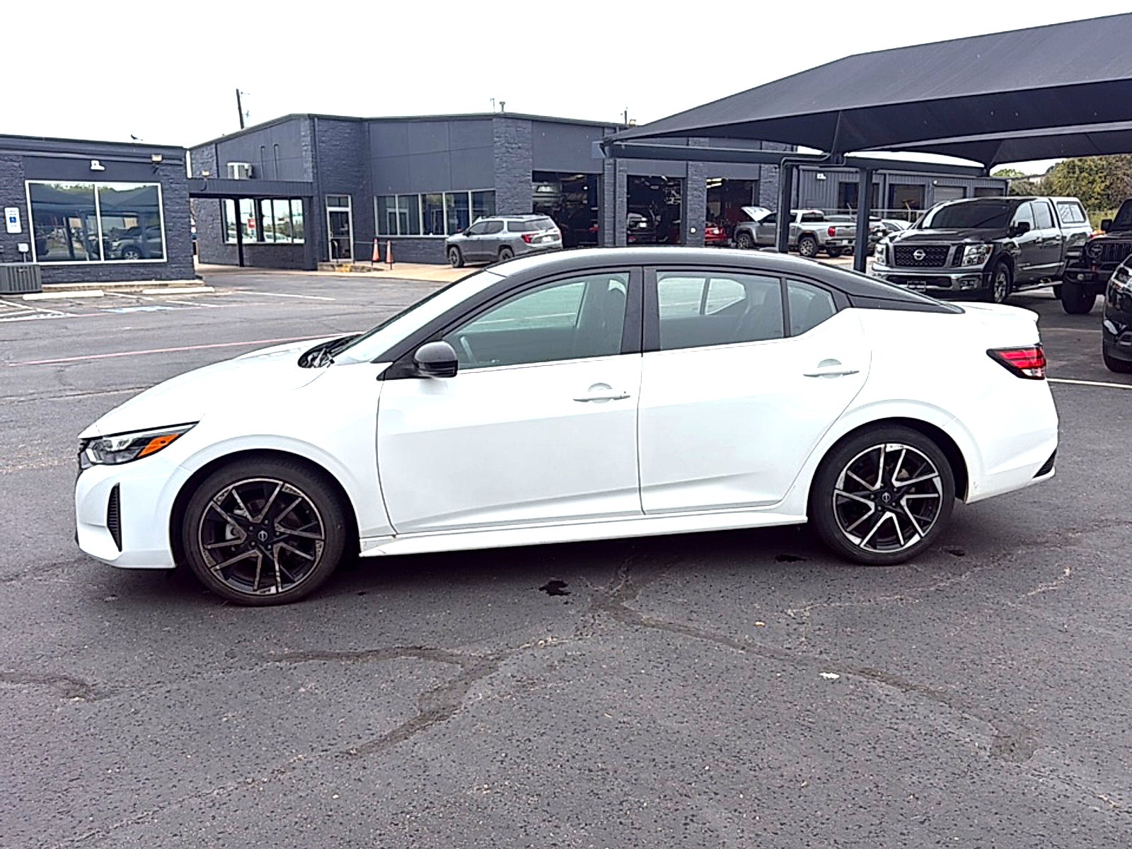 2025 Nissan Sentra SR