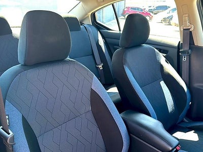 2025 Nissan Versa SV CVT