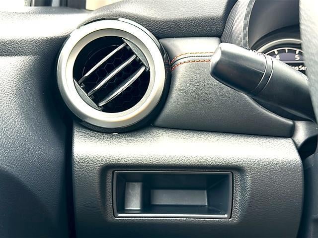 2024 Nissan Versa SR CVT