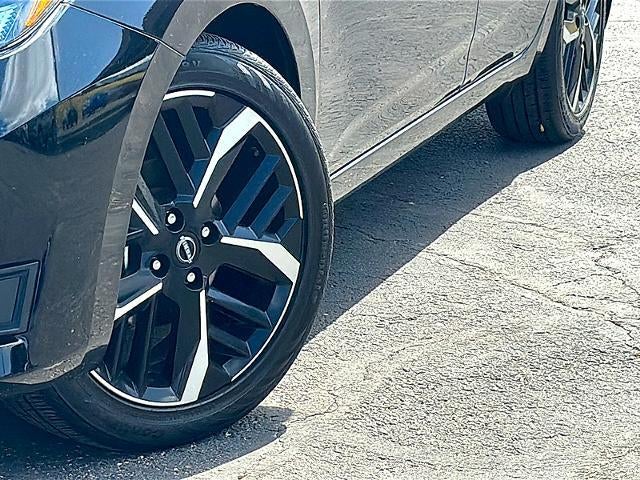 2025 Nissan Versa SR CVT