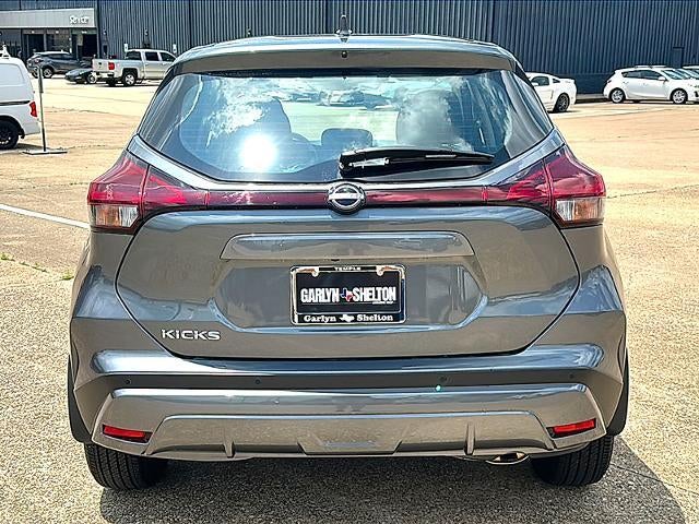 2025 Nissan Kicks Play S FWD