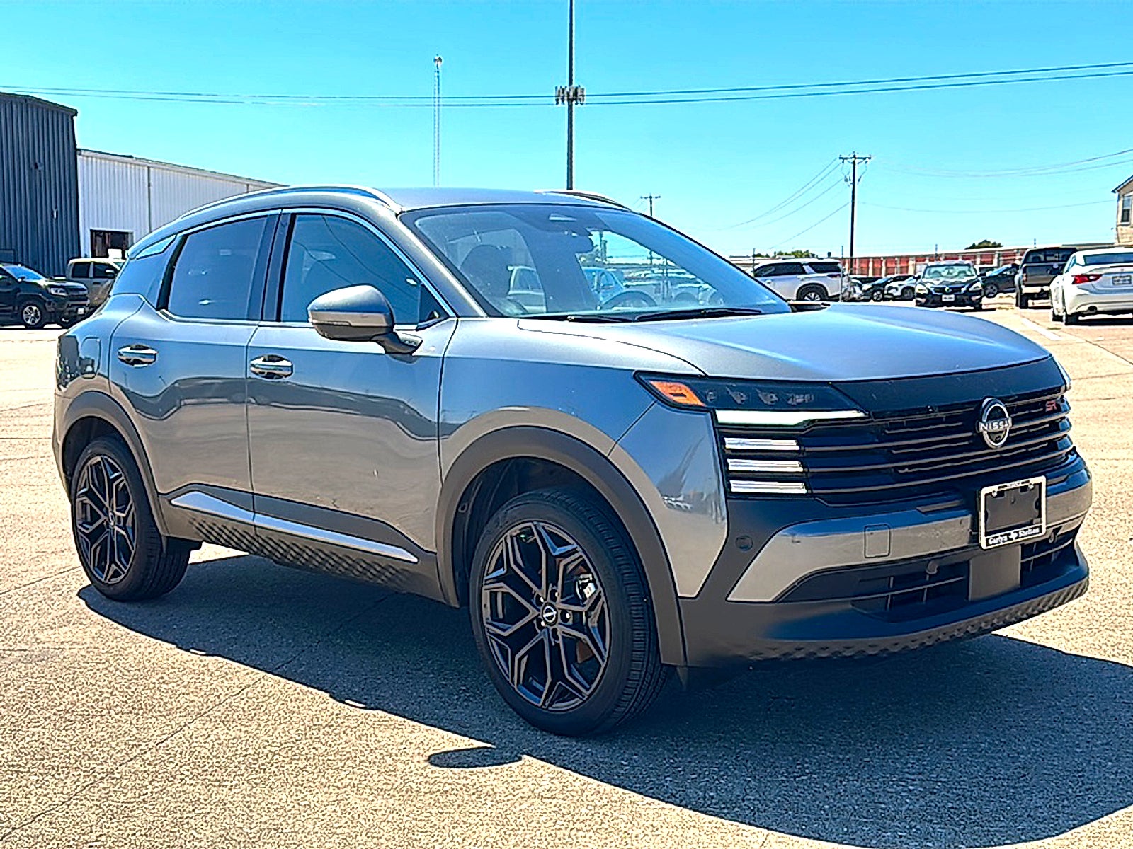 2025 Nissan Kicks SR FWD