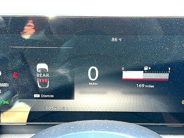 2025 Nissan Kicks SR FWD