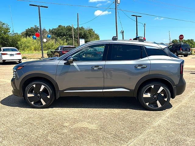 2025 Nissan Kicks SR FWD