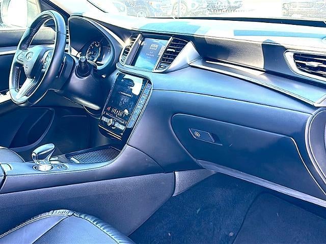 2022 INFINITI QX50 LUXE FWD