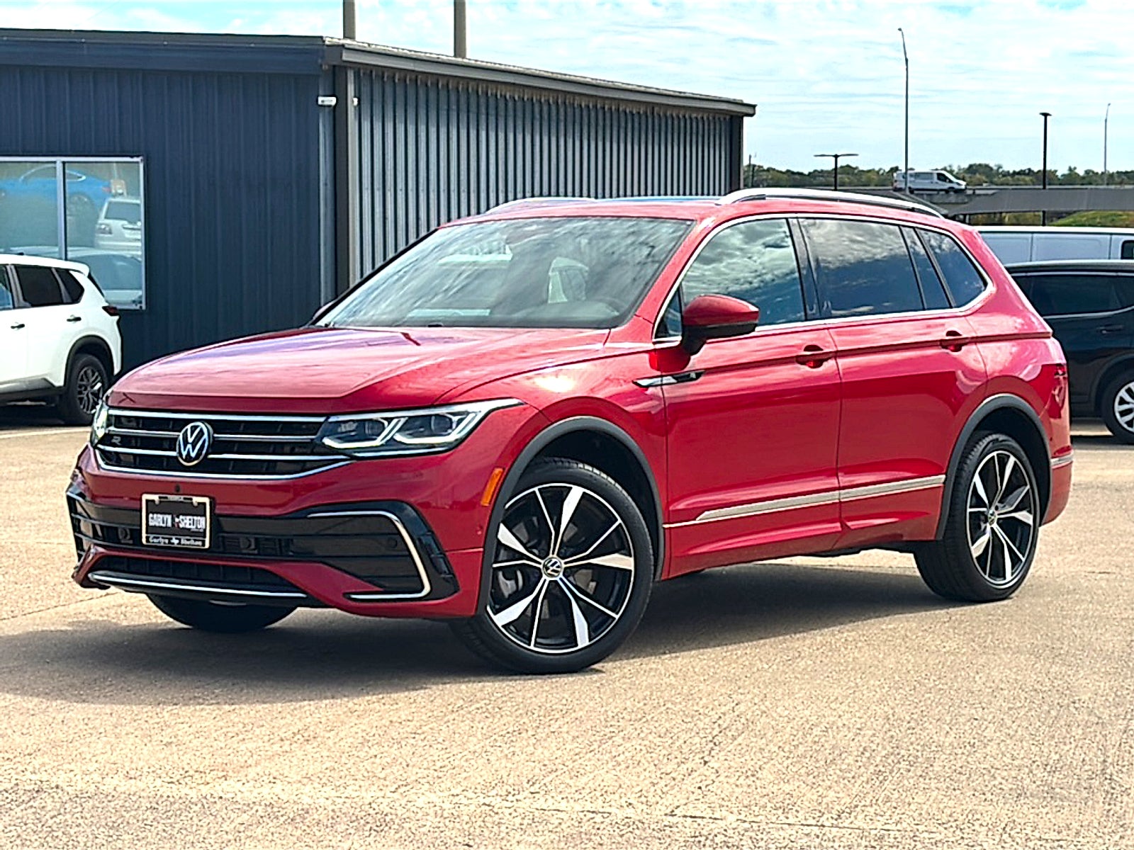 2024 Volkswagen Tiguan 2.0T SEL R-Line