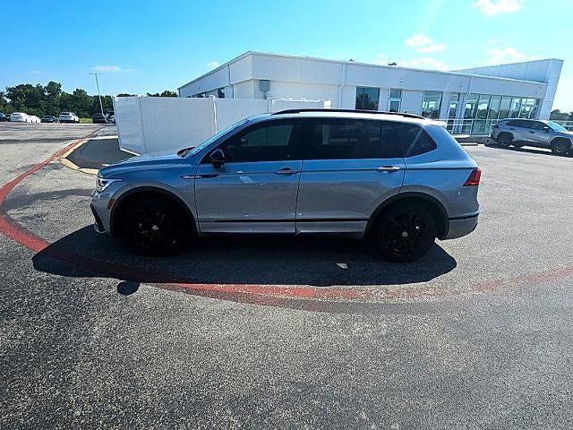 2022 Volkswagen Tiguan 2.0T SE R-Line Black FWD