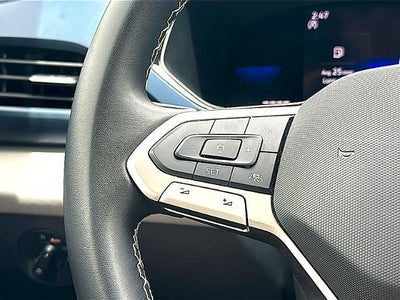 2023 Volkswagen Taos SE FWD