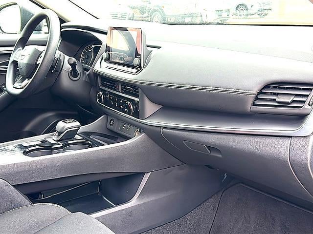 2025 Nissan Rogue FWD S