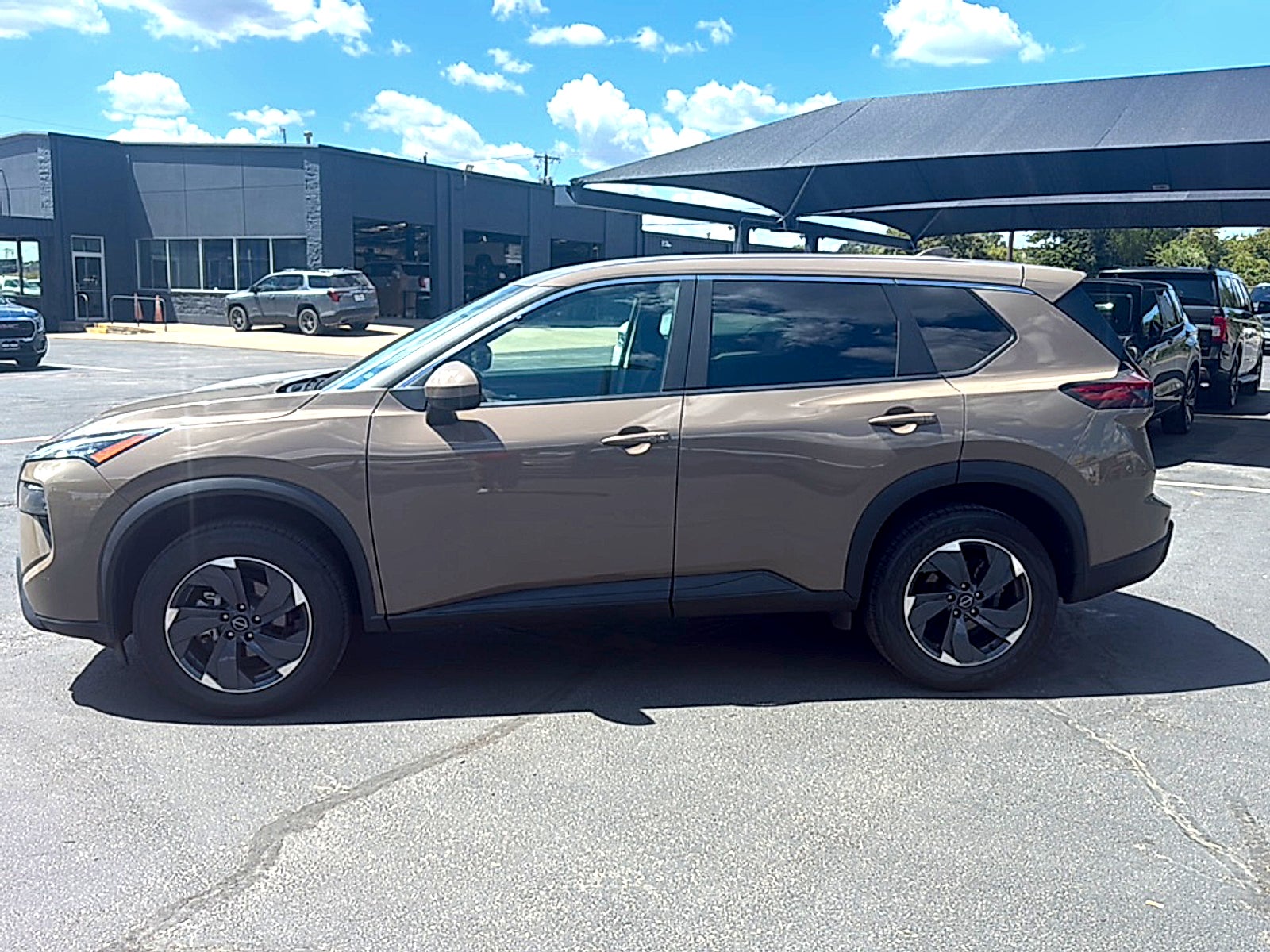 2025 Nissan Rogue SV FWD