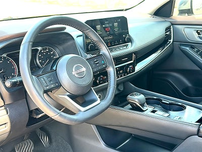 2023 Nissan Rogue SL FWD