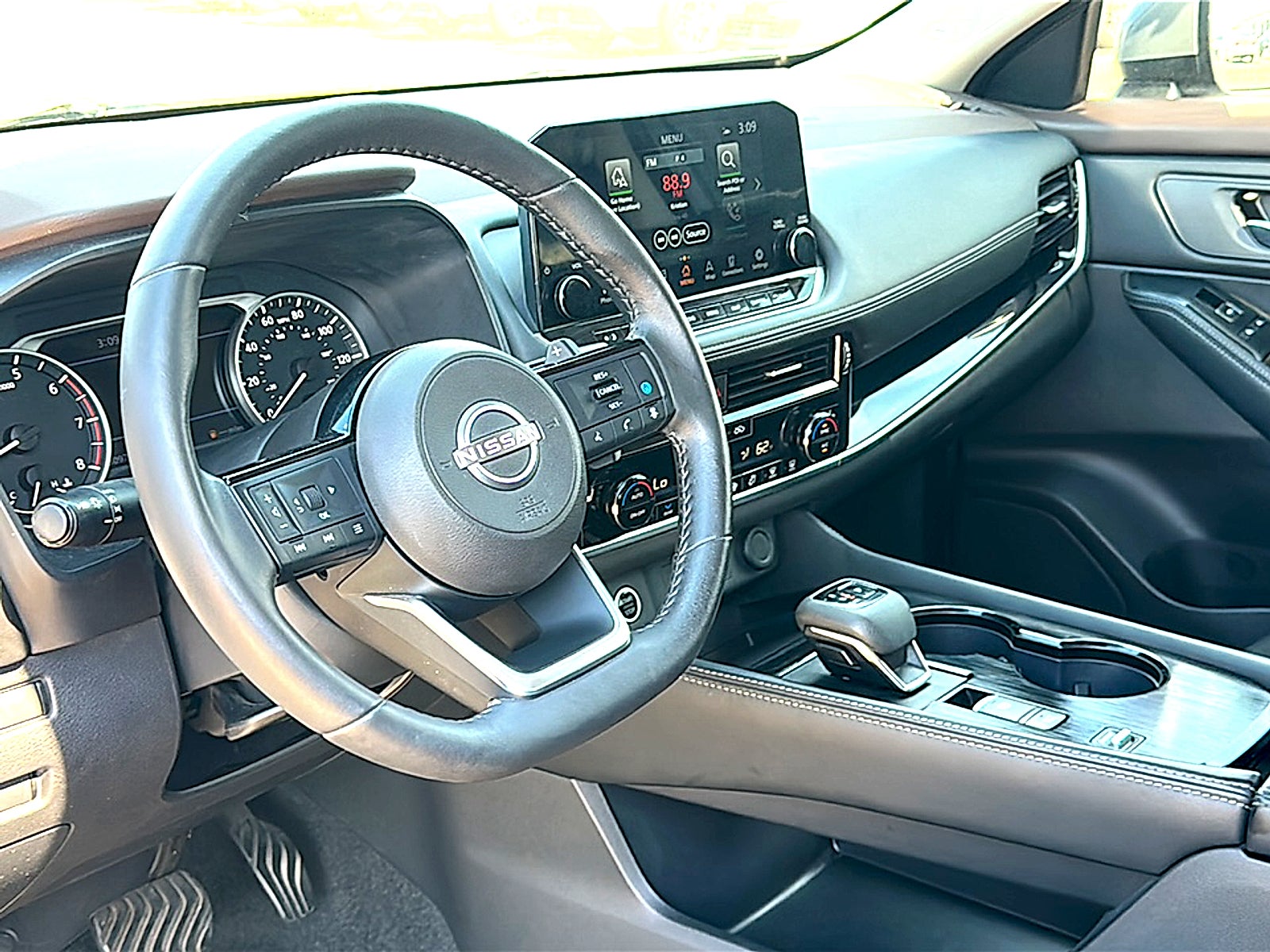 2023 Nissan Rogue SL FWD