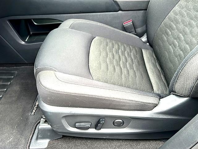 2025 Nissan Pathfinder SV 2WD