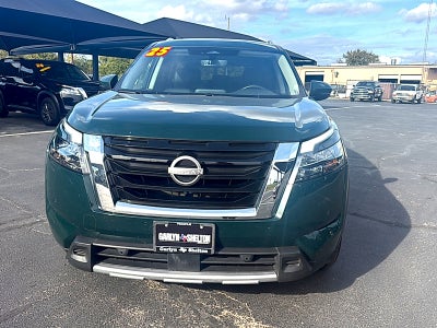 2025 Nissan Pathfinder SL FWD
