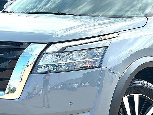 2024 Nissan Pathfinder Platinum 2WD
