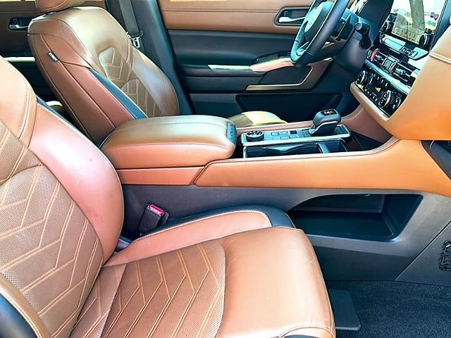 2022 Nissan Pathfinder Platinum 4WD