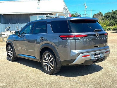 2022 Nissan Pathfinder Platinum 4WD