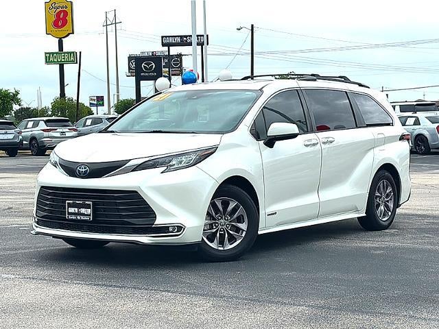 2021 Toyota Sienna XLE FWD 8-Passenger (Natl)