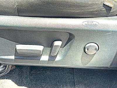 2017 Toyota Tundra 2WD 2WD SR5 CrewMax 5.5' Bed 5.7L FFV (SE)