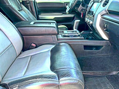 2017 Toyota Tundra 2WD 2WD SR5 CrewMax 5.5' Bed 5.7L FFV (SE)