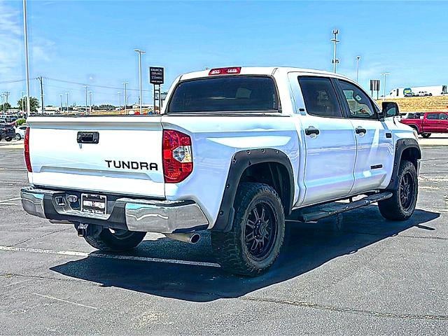 2017 Toyota Tundra 2WD 2WD SR5 CrewMax 5.5' Bed 5.7L FFV (SE)
