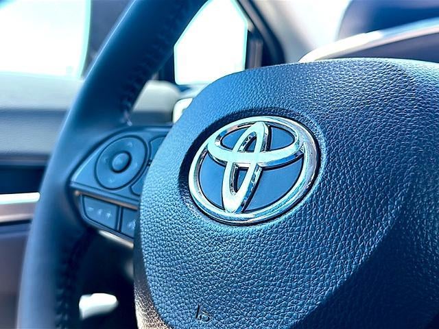 2026 Toyota Corolla Cross XLE 4WD (Natl)