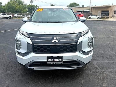 2025 Mitsubishi Outlander SE FWD