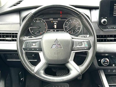 2024 Mitsubishi Outlander SE FWD