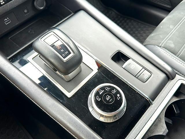 2024 Mitsubishi Outlander SE FWD