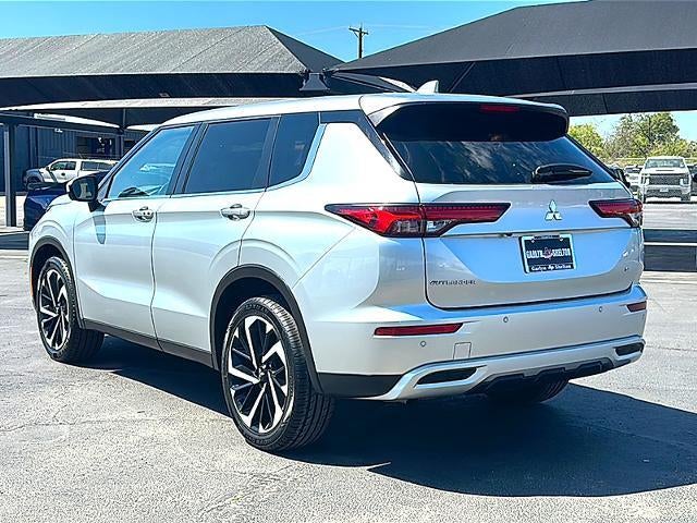2024 Mitsubishi Outlander SE FWD