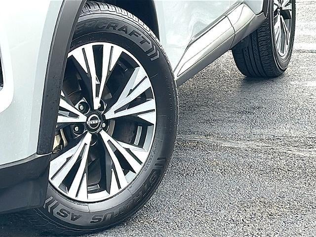 2023 Nissan Rogue FWD SV