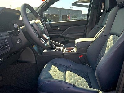2026 Toyota 4Runner Hybrid Platinum 4WD (Natl)