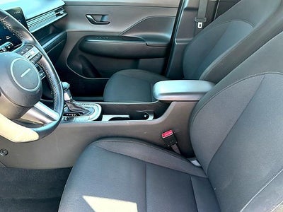 2025 Hyundai KONA SEL FWD