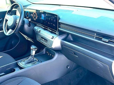 2025 Hyundai KONA SEL FWD