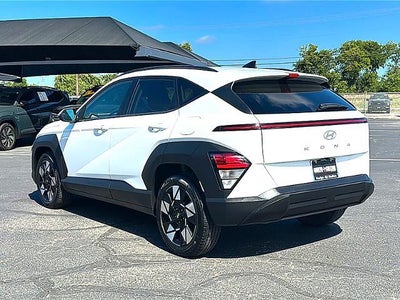2025 Hyundai KONA SEL FWD