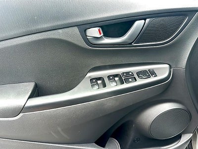 2023 Hyundai KONA SEL Auto FWD