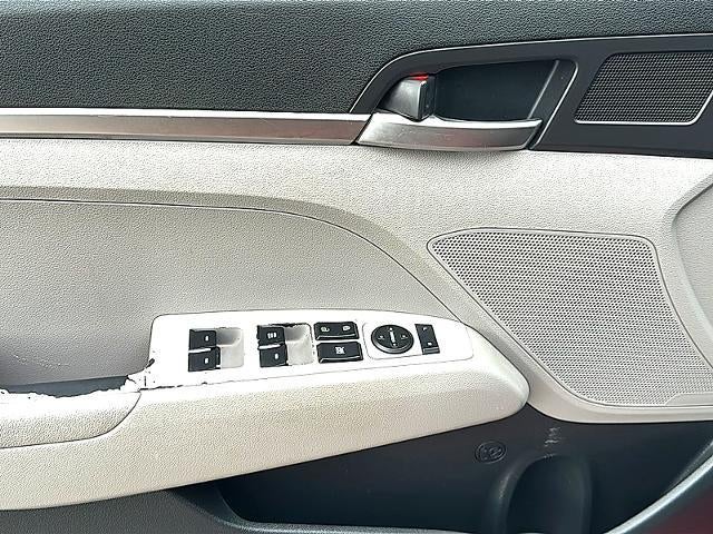 2019 Hyundai ELANTRA SE Auto