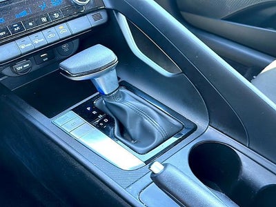 2024 Hyundai ELANTRA SEL IVT