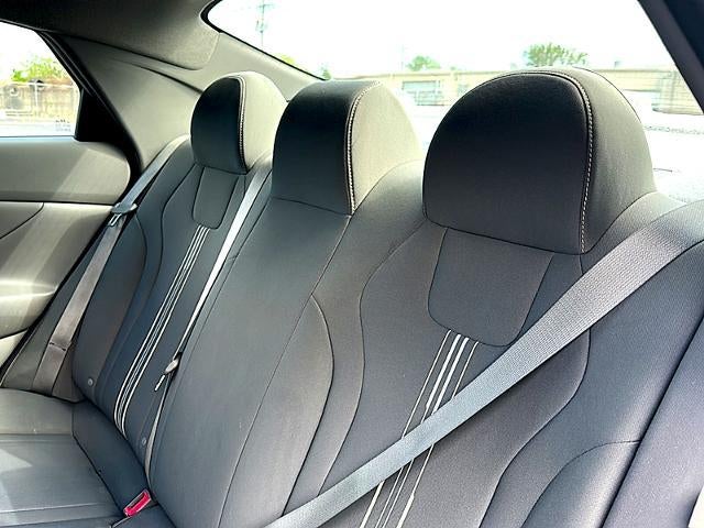 2024 Hyundai ELANTRA SEL IVT