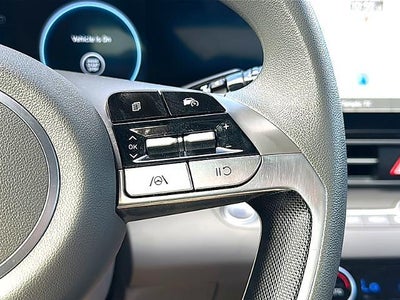 2024 Hyundai ELANTRA SEL IVT