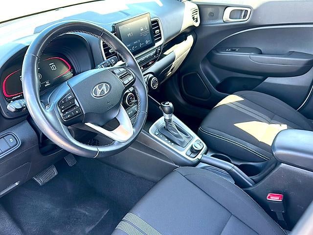 2025 Hyundai VENUE SEL IVT