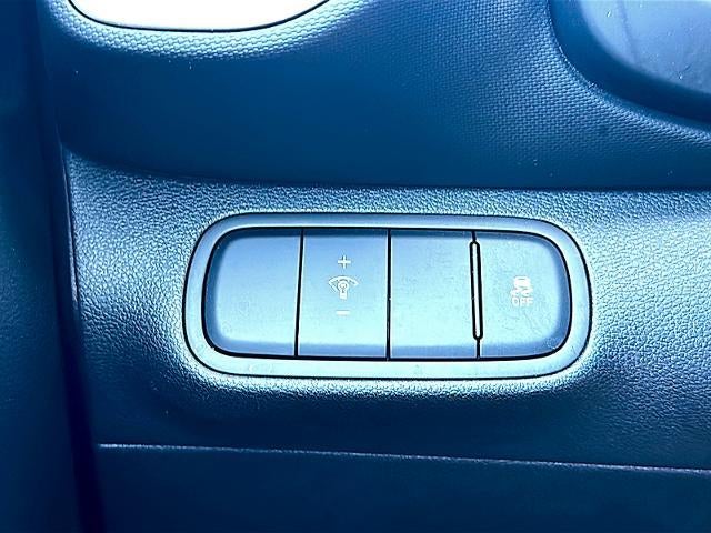 2025 Hyundai VENUE SEL IVT